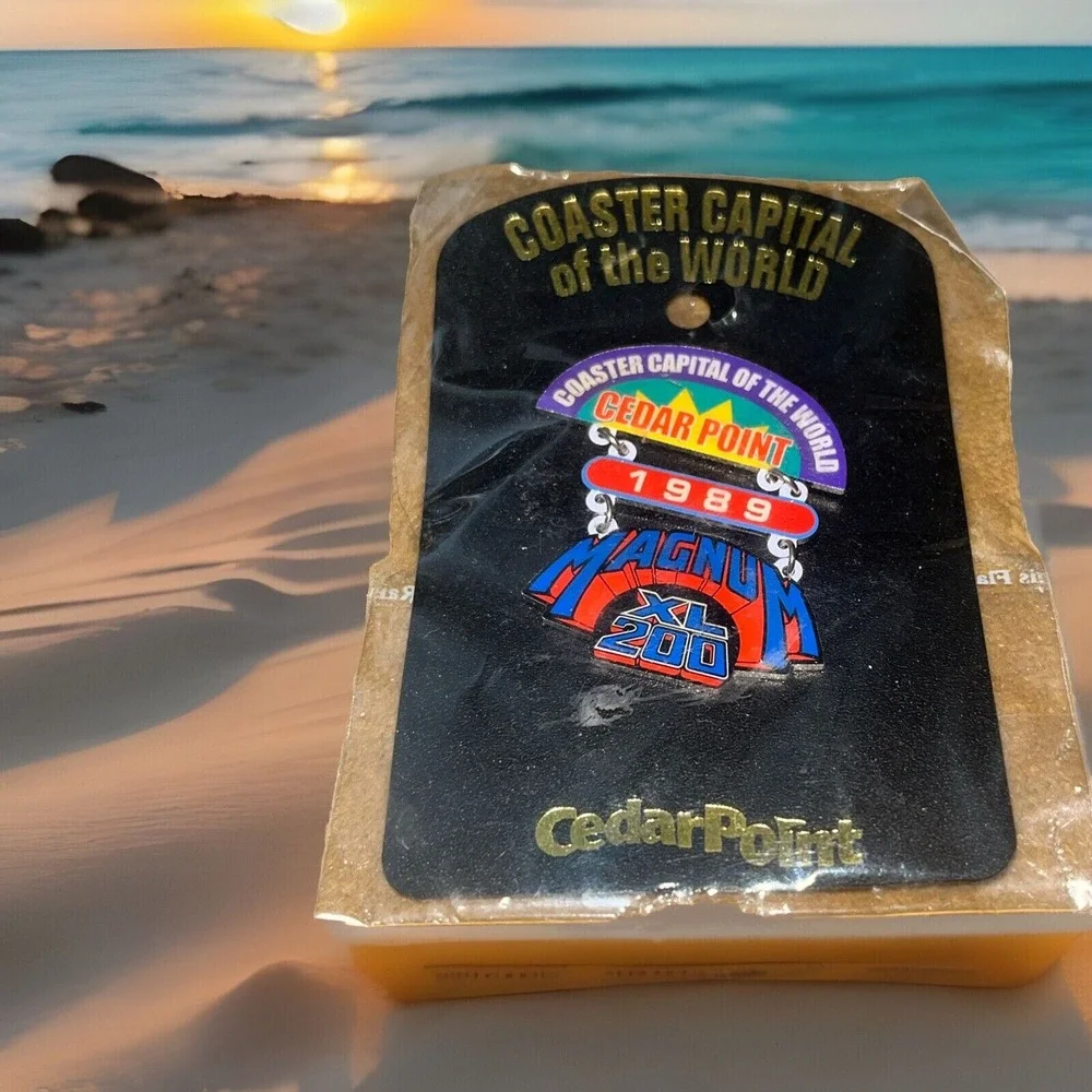 RARE Cedar Point 1989 Magnum‎ XL 200  Collectible Souvenir Lapel Hat Pin Vintage